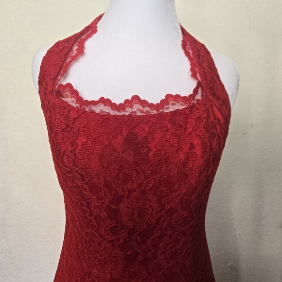 ZUM ZUM, NWT,Elegant Maxi Dress Red Lace Halter Dress. Size 4 - Picture 2 of 11